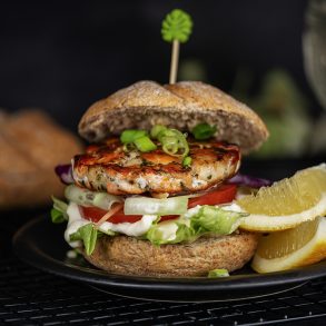 240226-Seafish UK Salmon Burger-001